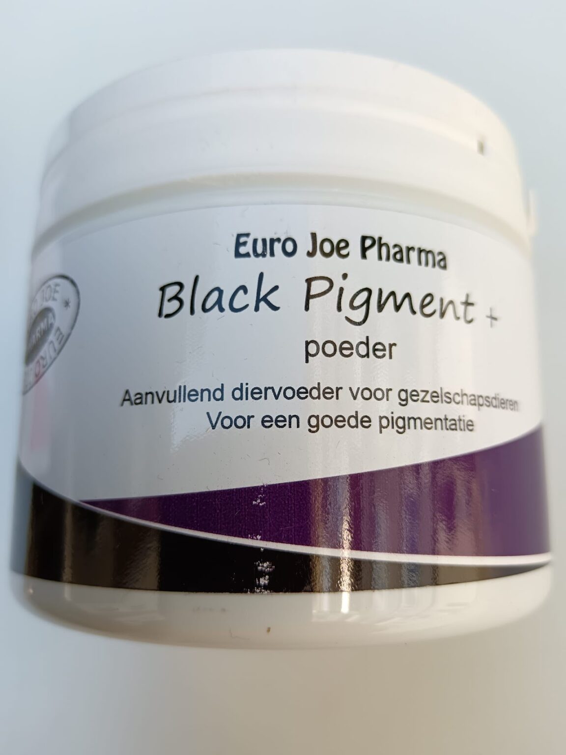 Black pigment +